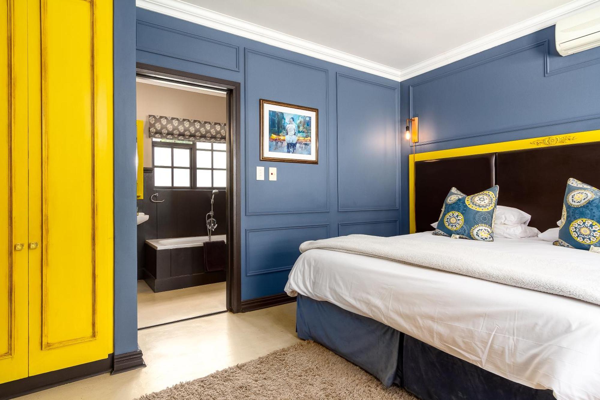Hotel Village 4*